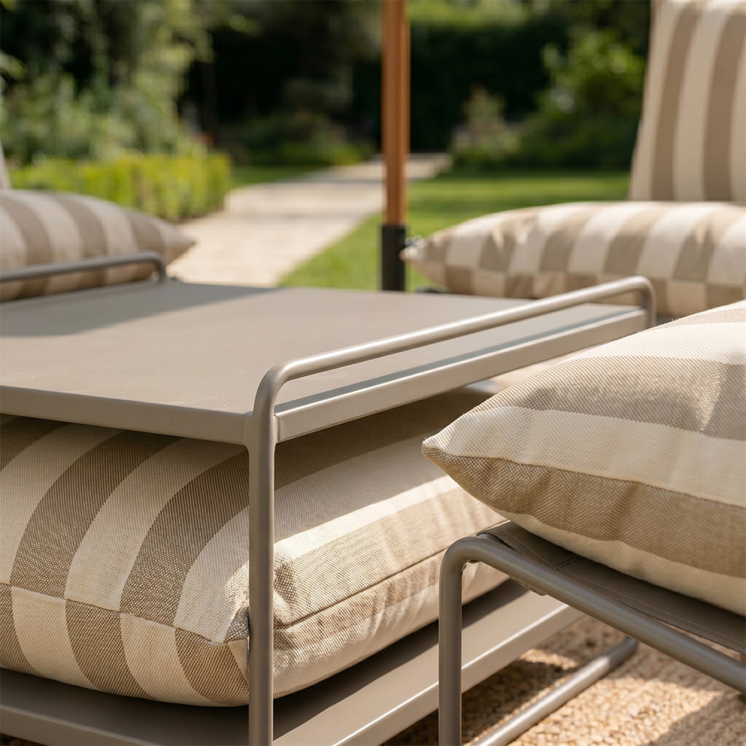 ANDRIA Hank Decor