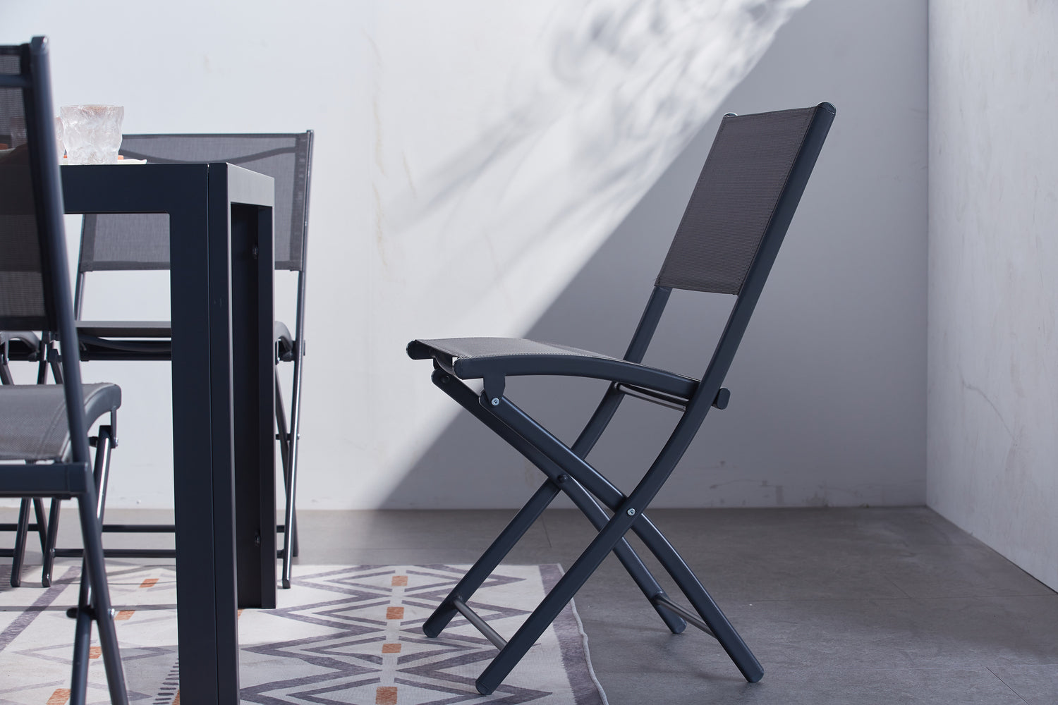 LAGOS Hank Decor