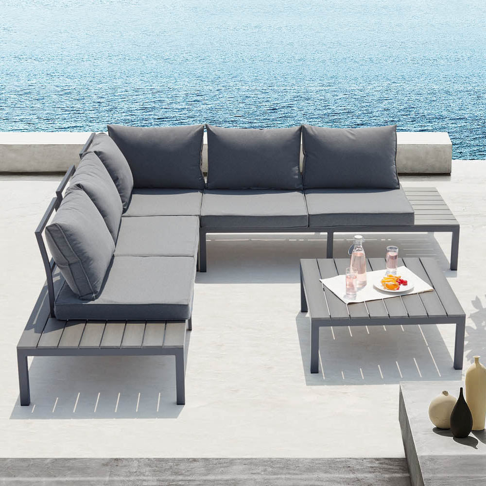 FIRA Hank Decor
