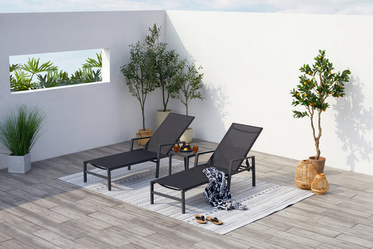 BARI Hank Decor